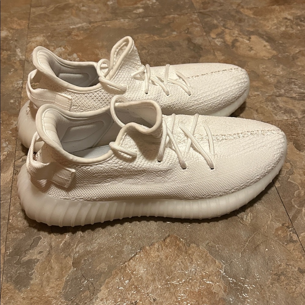Adidas Yeezy Boost 350 V2 Cream White Men’s 9 Women’s 10